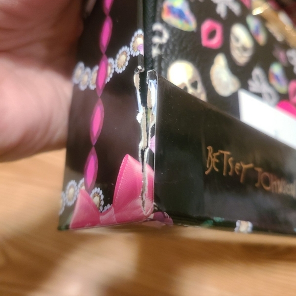 Betsey Johnson skull bow wallet Earring Set - Picture 5 of 5